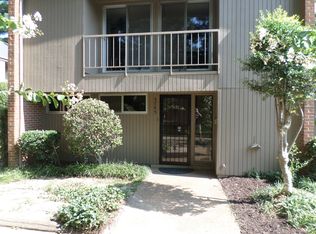 5745 Barfield Cir, Memphis, TN 38120