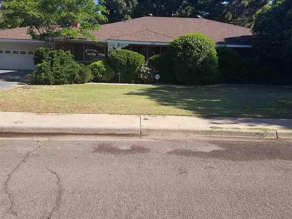 1st image of 608 E Seco Dr