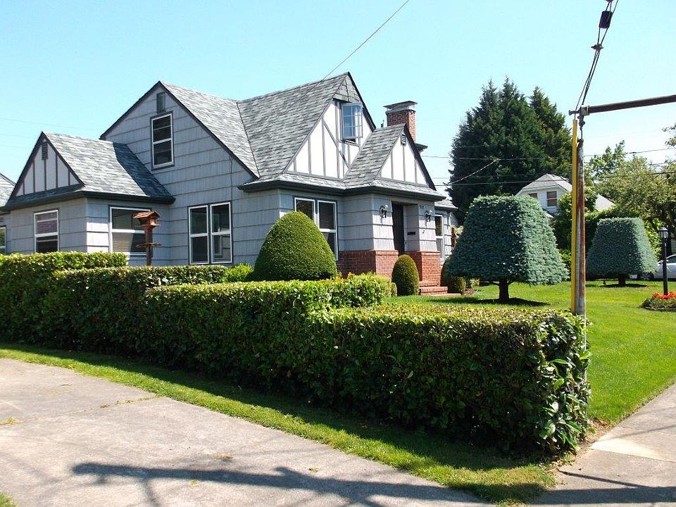 2nd image of 5935 SE Ivon St