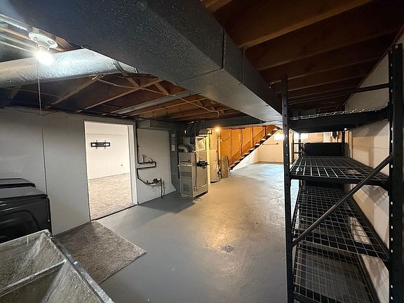 2nd image of 3009 King Richard Dr