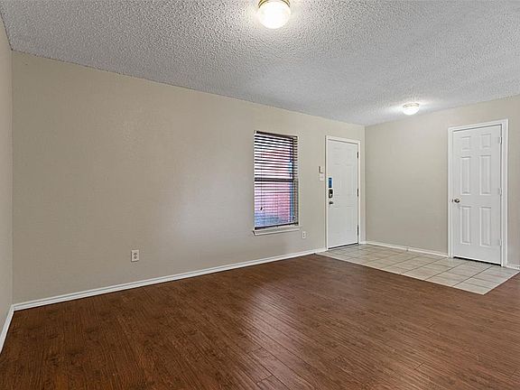5th image of 5260 Dillon Cir