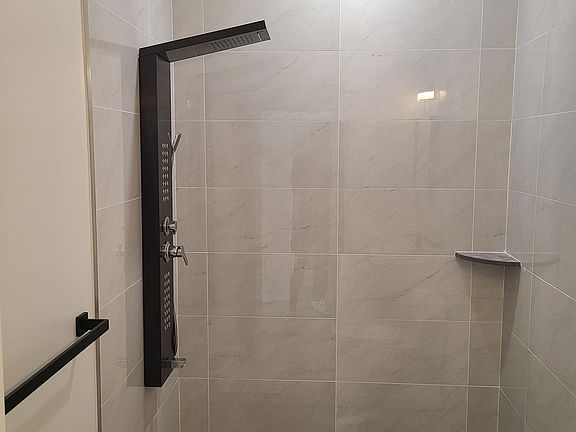 3rd image of 1520 N 8th St #8