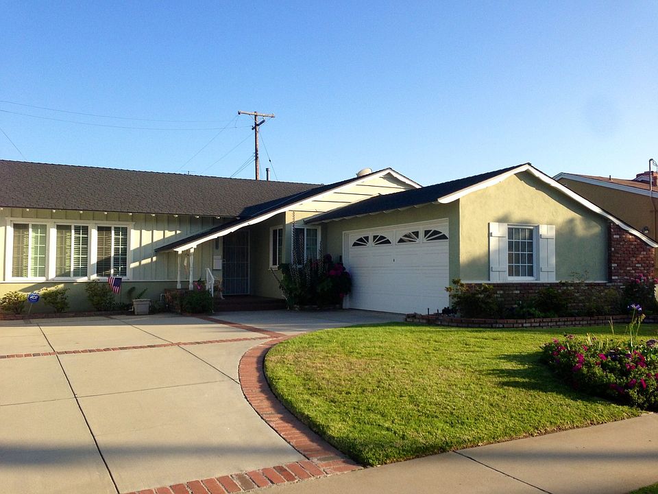 1st image of 10118 Daines Dr