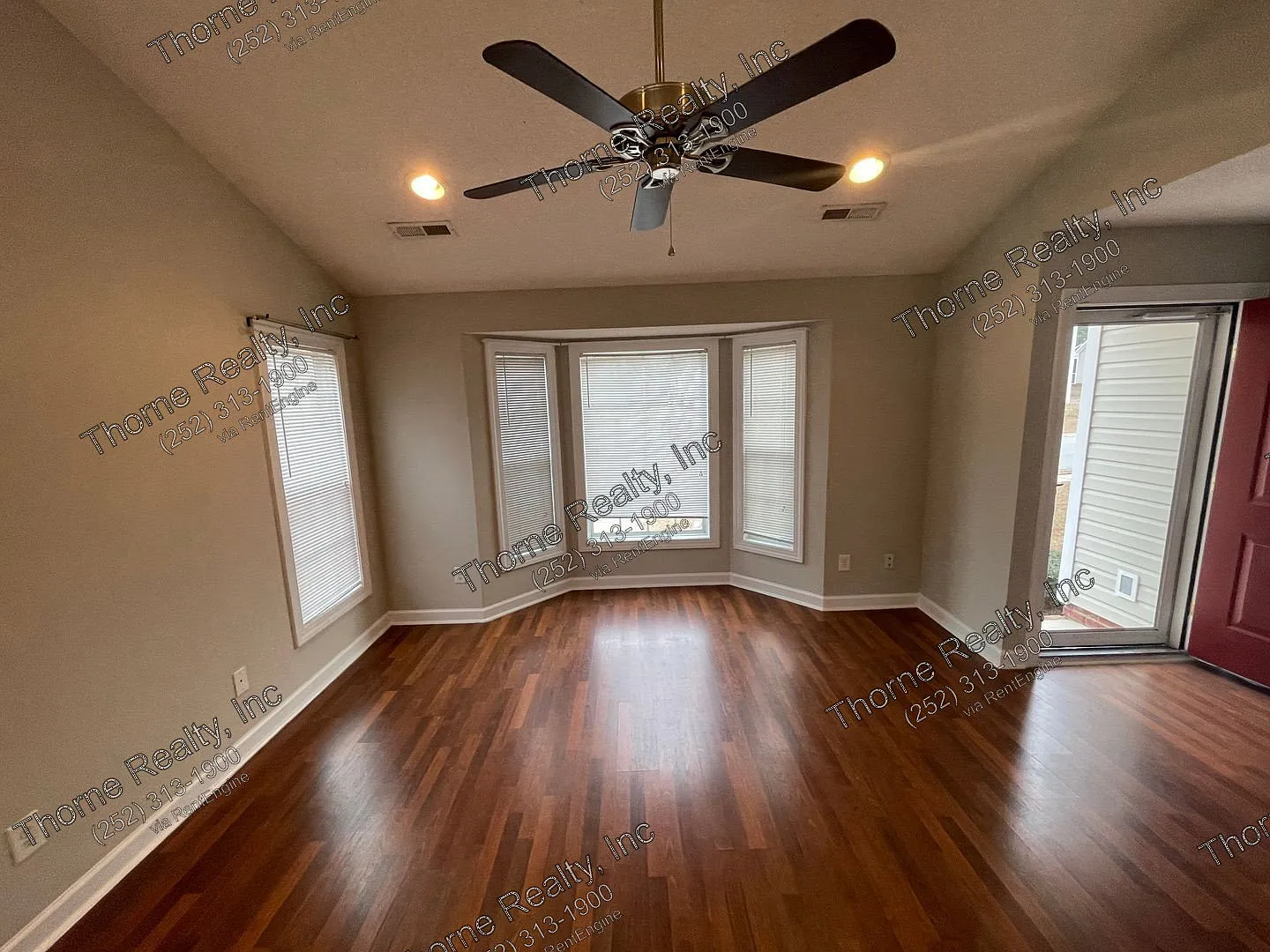 3 bed, 2.0 bath, 1345 sqft, $1,500 — Photo 3