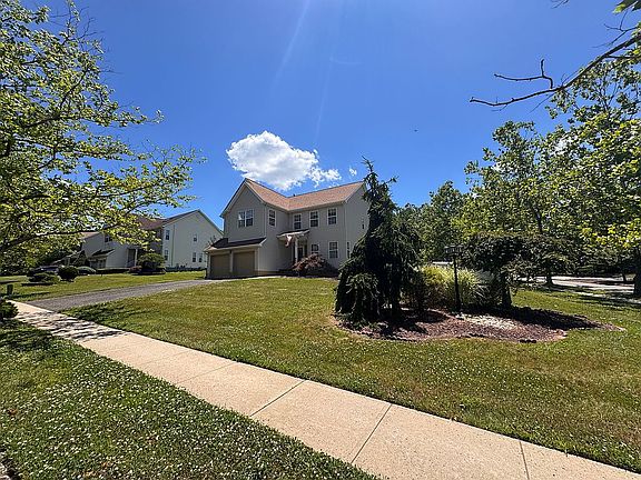 2nd image of 23 Crescent Rd