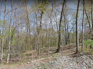 120 Forest Dr, Hyde Park, NY 12538
