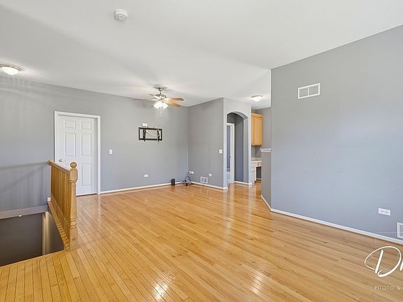 3rd image of 453 N Keswick Ct