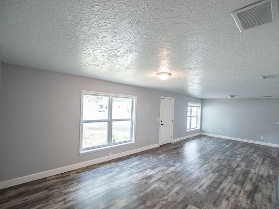 3rd image of 1855 Kirby Dr