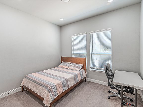 5th image of 11356 Four Roses Trl