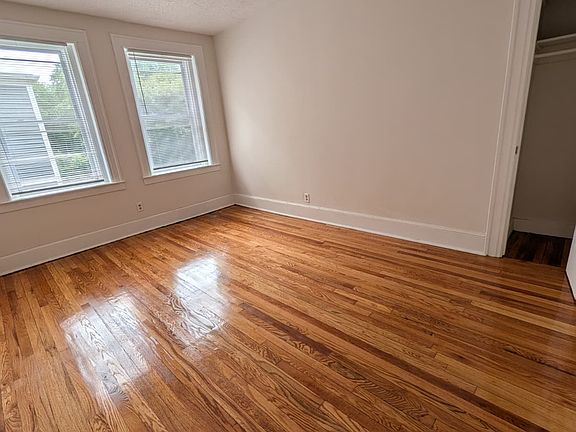 5th image of 293 Norton St #B8