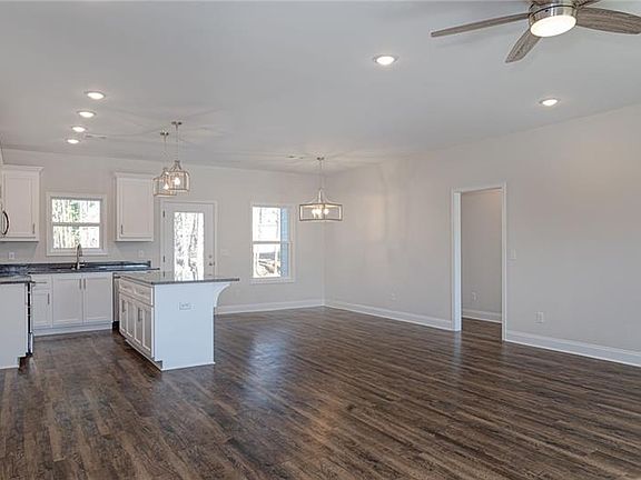 5th image of 188 Lee Road 504