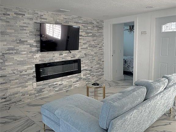 5th image of 4229 FLORAMAR TERRACE