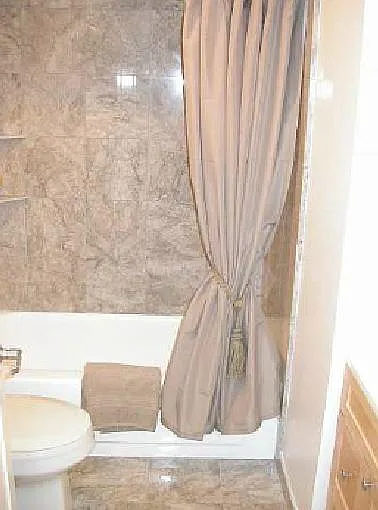 6102 N Sheridan Rd #204 — Photo 12