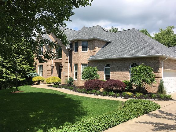 2nd image of 571 Janet Dr
