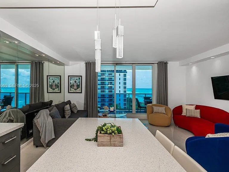 2301 Collins Ave #1111 — Photo 3