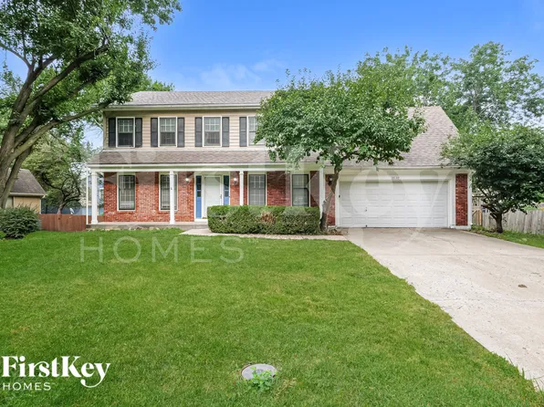10130 Bond St, Overland Park, KS 66214