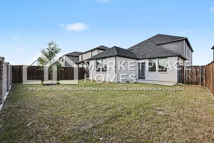 415 Bertney Dr — Photo 30