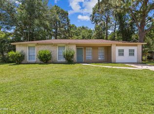 2313 Avenido Encanto St, Gautier, MS 39553
