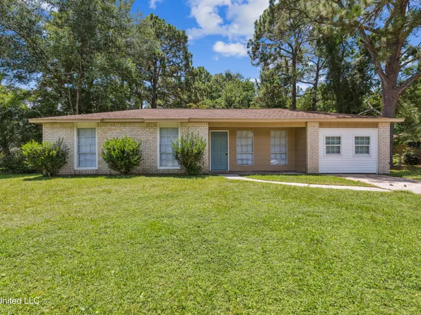 2313 Avenido Encanto St, Gautier, MS 39553