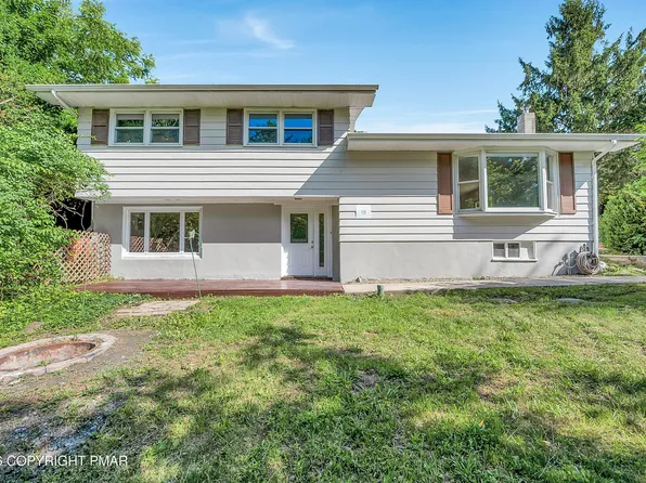 1138 Hillside Ave, Saylorsburg, PA 18353