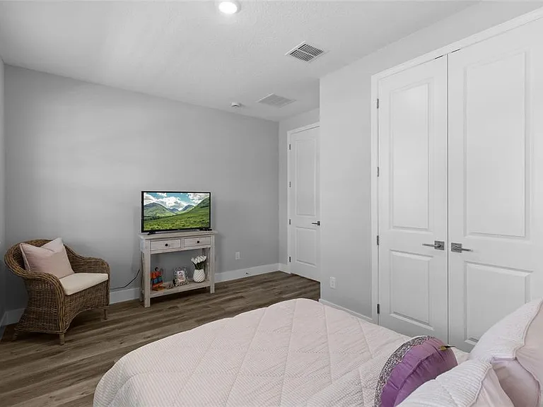 2205 Broadbrook Dr — Photo 21