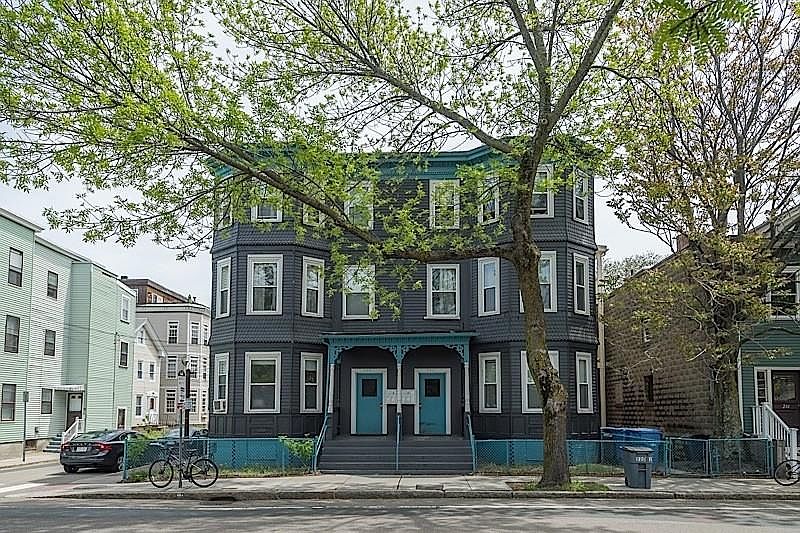 2nd image of 220 Prospect St #L12