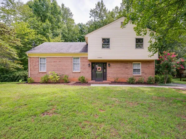 214 Valleywood Dr, Forest, VA 24551