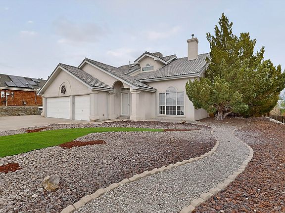 3rd image of 56 Marigold Blvd