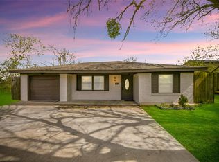 212 S Avenue D, Freeport, TX 77541