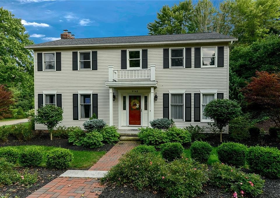 1st image of 3142 Surrey Hill Ln