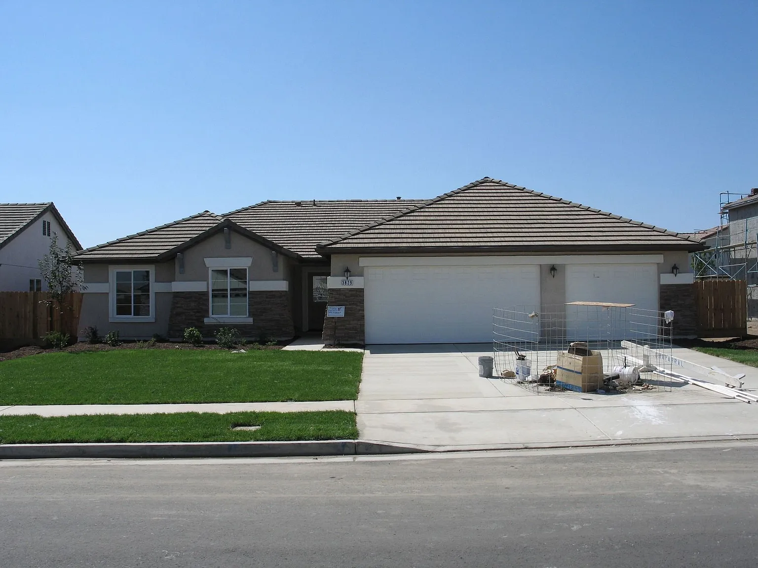 3829 N Carson St photo 1