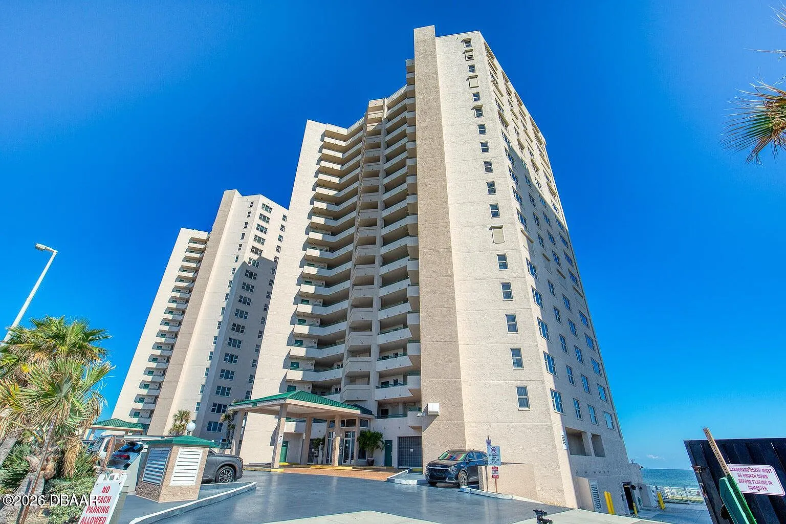 2 bed, 2.0 bath, 1674 sqft, $2,400 — Photo 2