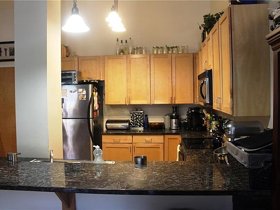 5th image of 75 Eagle St #23C
