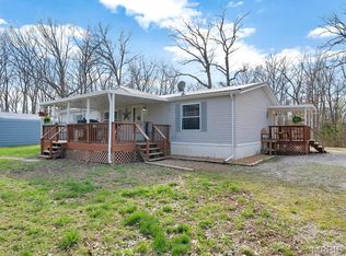 177 Pinnacle Lake Rd, New Florence, MO 63363