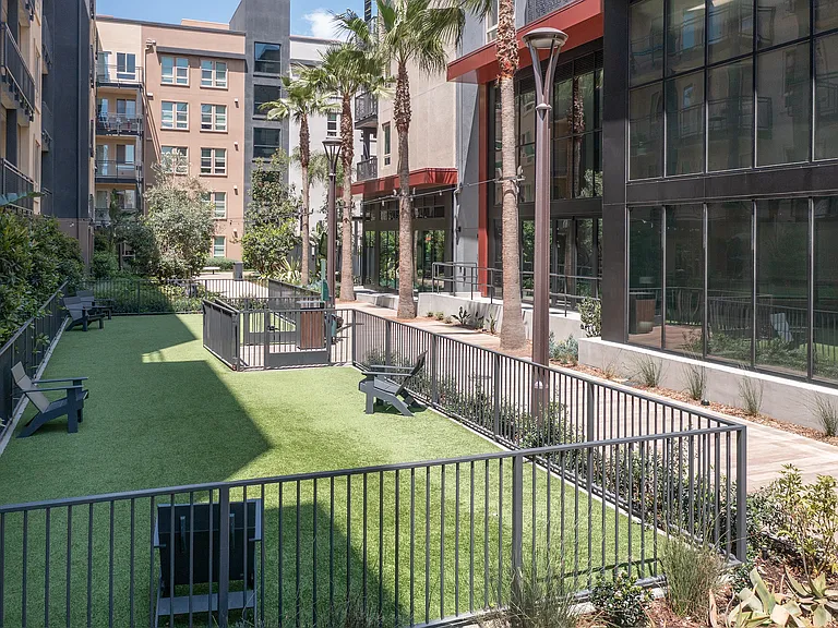 Solana at Duarte Station — Photo 14