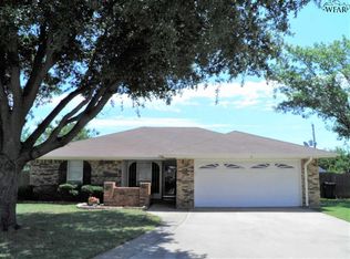 3 Shady Brook Ct, Wichita Falls, TX 76310