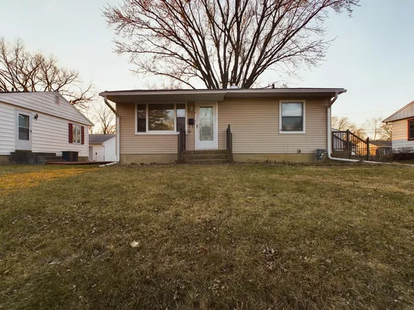 214 Lynnhaven Rd, Madison, WI 53714