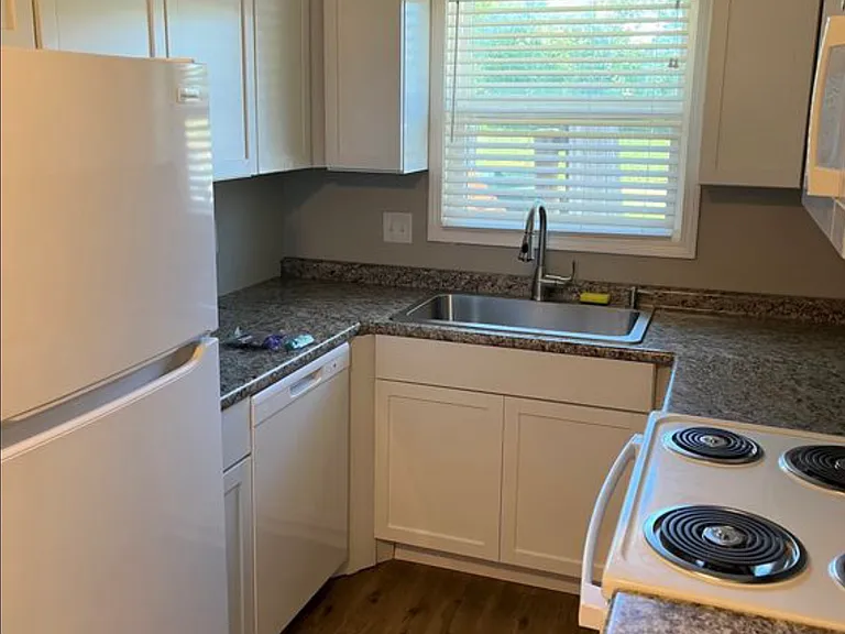 1714 Bluegrass Ct #1 — Photo 2