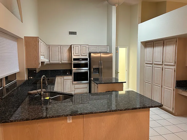 W Rose Pilar Ct — Photo 5