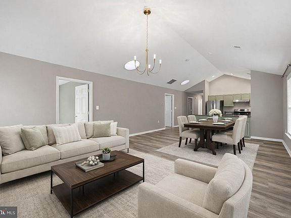 5th image of 1851 Melvor Ln