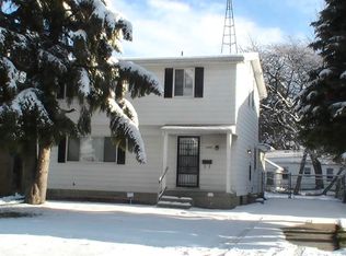 2944 Mackin Rd, Flint, MI 48504