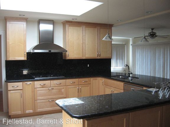 3rd image of 6542 Sunny Brae Dr
