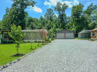 380 Upchurch Dr, Buchanan, TN 38222