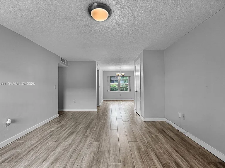 2225 SW 62nd Ct #2225 — Photo 9