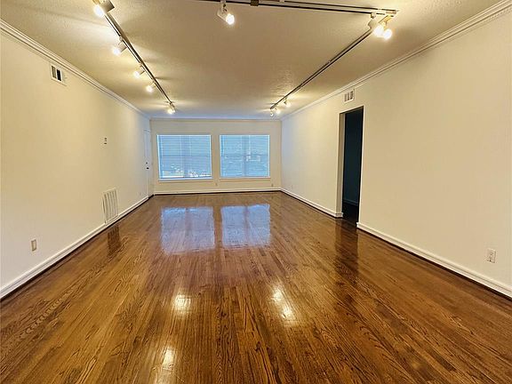 5th image of 2309 Sheridan St