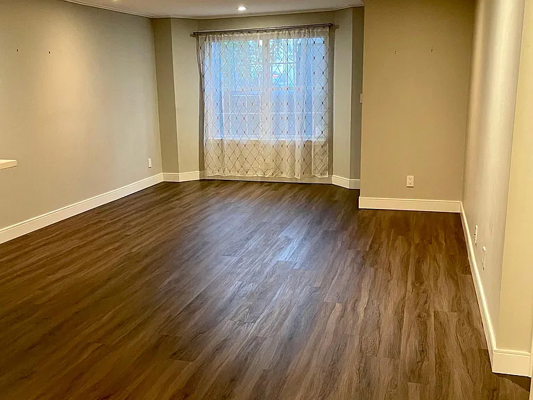 2056 Chastain Park Ct NE — Photo 5