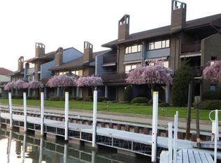 3240 N Marina Vw, Port Clinton, OH 43452