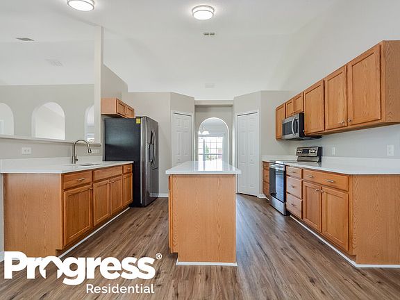 5th image of 31821 Sunpark Cir