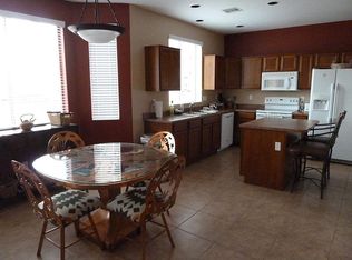1154 N Laramie Ln, Green Valley, AZ 85614