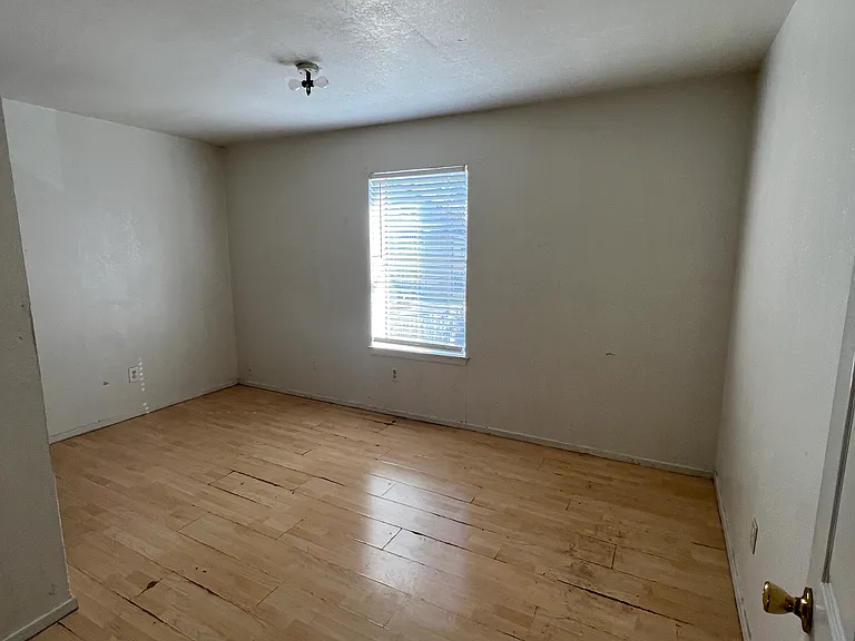 519 E Sanford St #1 — Photo 8